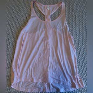 Women’s Under Armour Knockout Tank size M